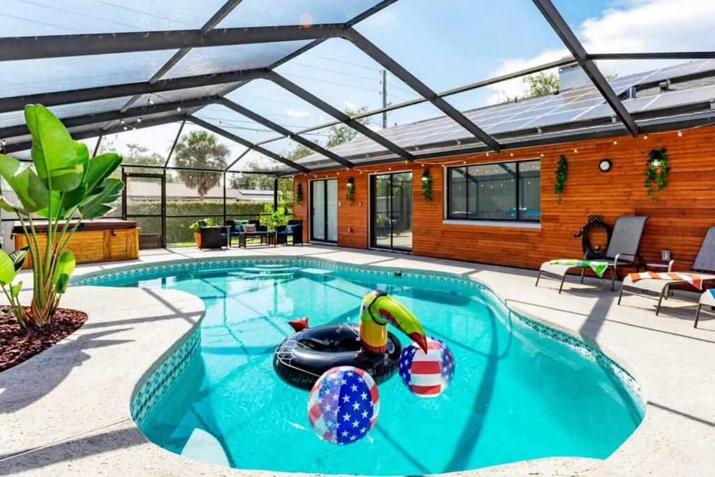 The Pelican/Pool/Hottub/Gameroom Brandon Exterior photo
